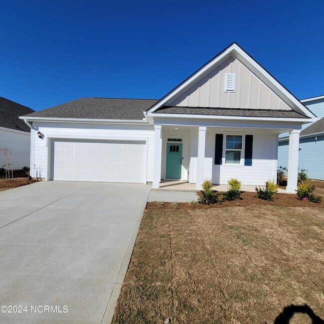 property at 7136 Foxhollow Ln
