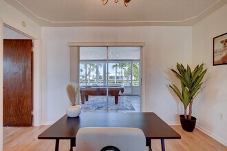 107 Jamaica Dr in Cocoa Beach, FL - Building Photo - Building Photo