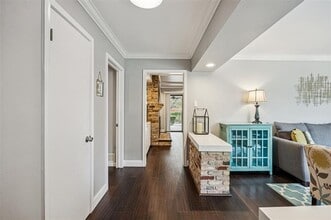 8422 Sweetwood Dr in Dallas, TX - Building Photo - Building Photo