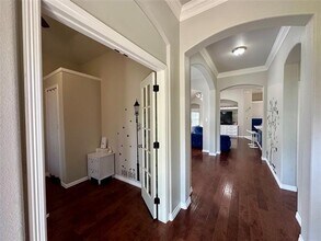 3720 Prague Mews in Dallas, TX - Building Photo - Building Photo