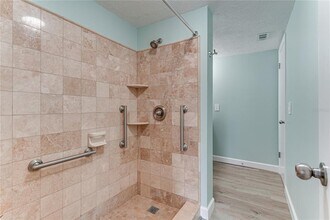 4242 Heron Way in Bradenton, FL - Building Photo - Building Photo