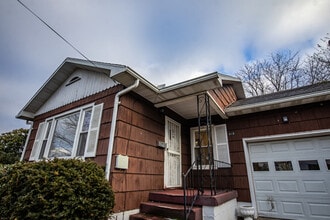 610 Russell St in Beckley, WV - Building Photo - Building Photo