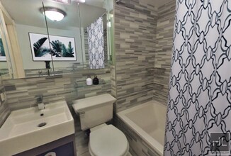 West 21st Street in New York, NY - Building Photo - Building Photo