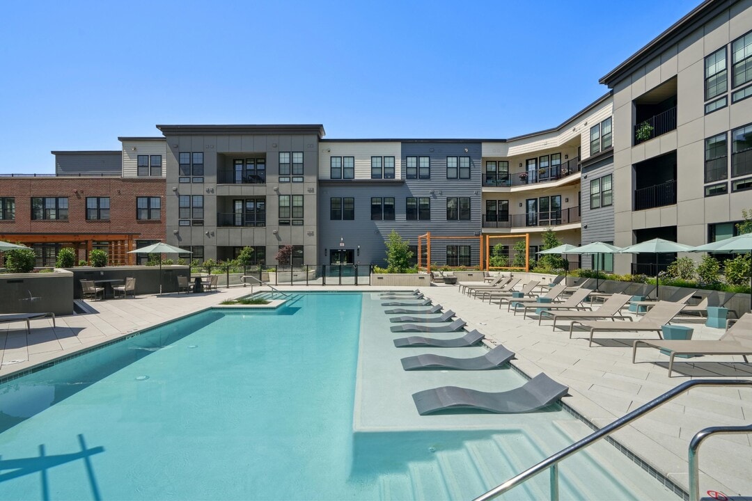 333 North Broad in Doylestown, PA - Building Photo