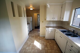 5733 25th Ave NE in Seattle, WA - Building Photo - Building Photo