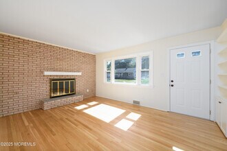 361 Meadowbrook Ave in Eatontown, NJ - Building Photo - Building Photo