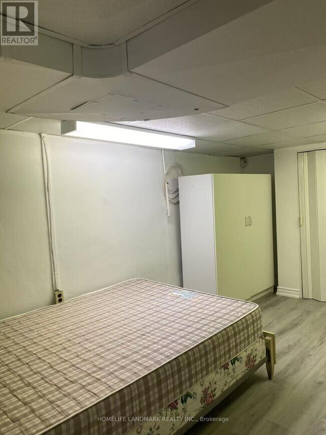 1067 Dovercourt Rd in Toronto, ON - Building Photo - Building Photo