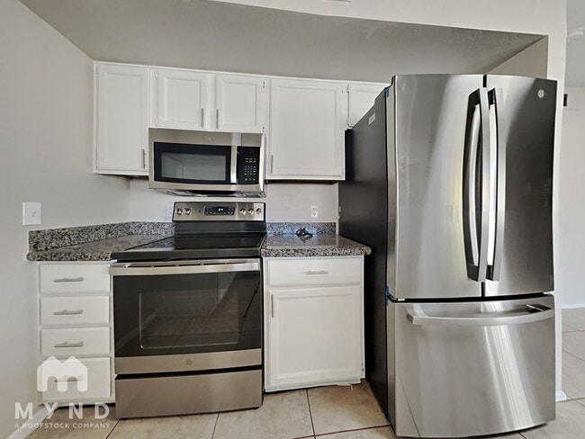 property at 4608 W Lewis Ave