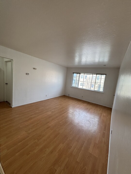 3044 Market St, Unit 1 in Oakland, CA - Building Photo