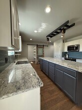 10203 Mineral Wells Hwy in Weatherford, TX - Building Photo - Building Photo