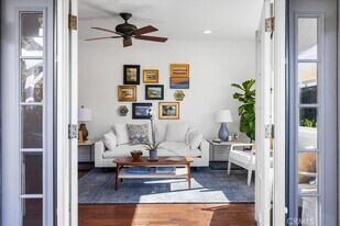 737 Griffith Way, Unit 12303 in Laguna Beach, CA - Building Photo