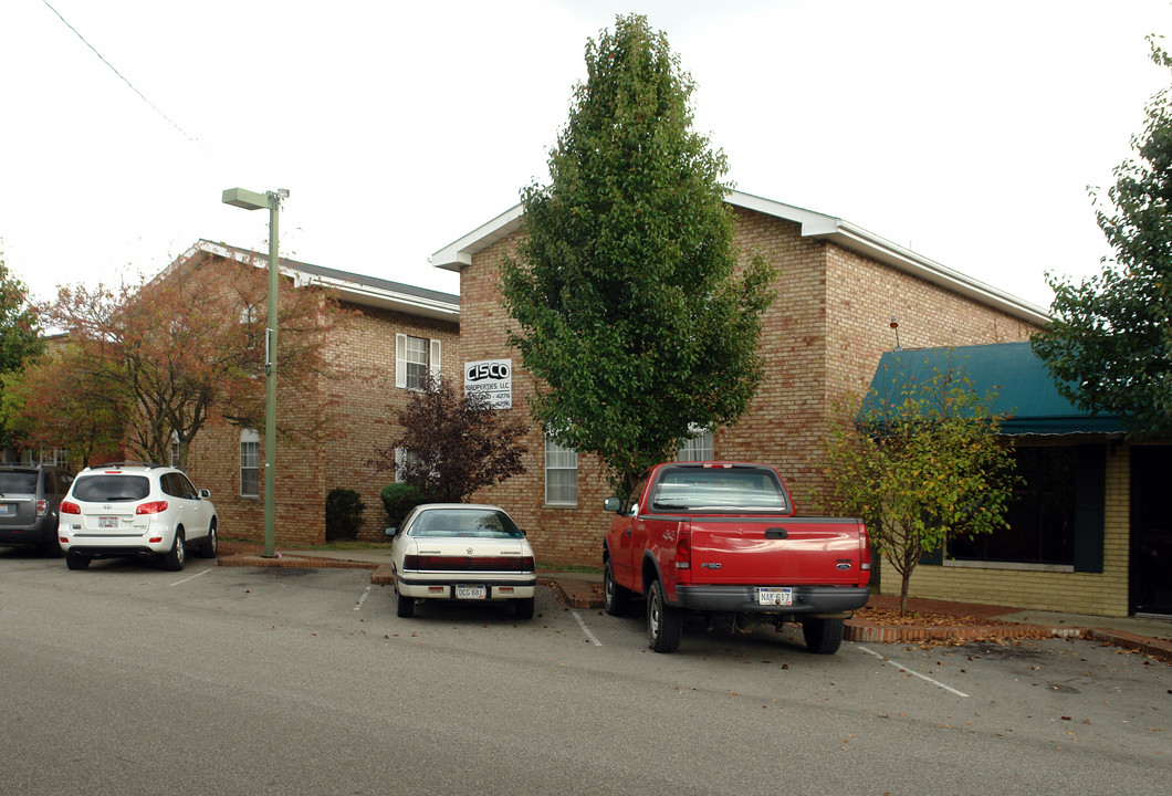 230 Main St in Kenova, WV - Building Photo