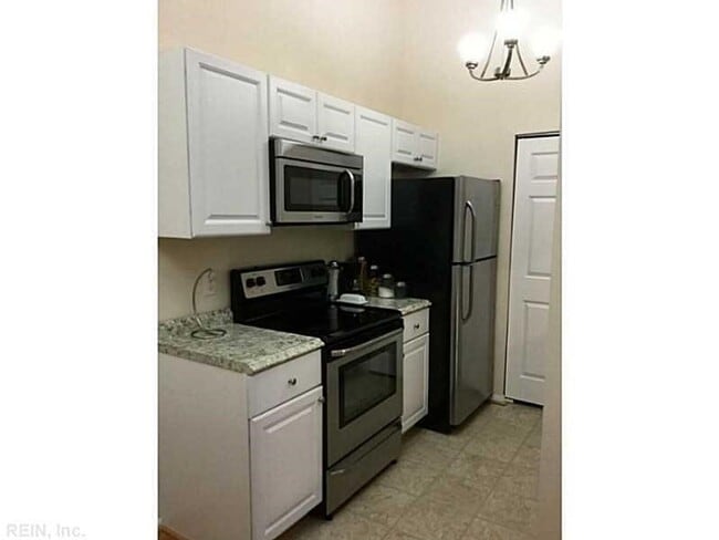 4254 Thalia Station Cir in Virginia Beach, VA - Building Photo - Building Photo