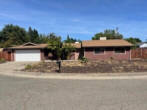 5232 Simone Pl in Fair Oaks, CA - Building Photo - Building Photo