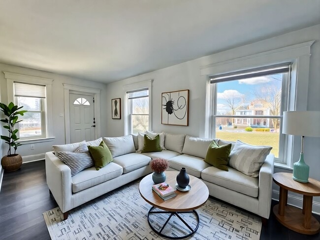 property at 2710 Woodlawn St