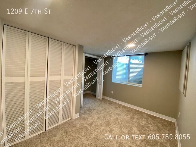 1209 E 7th St in Sioux Falls, SD - Building Photo - Building Photo