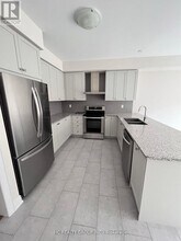 24 Cafaro Ln in Markham, ON - Building Photo - Building Photo