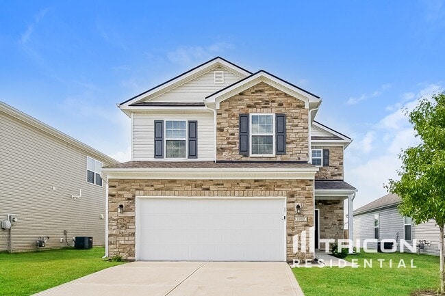 property at 1902 Lakecrest Dr