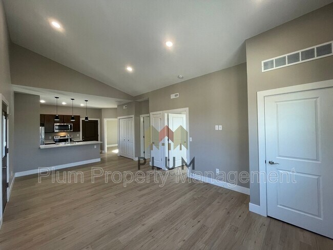 1724 S 14th St W in Missoula, MT - Building Photo - Building Photo