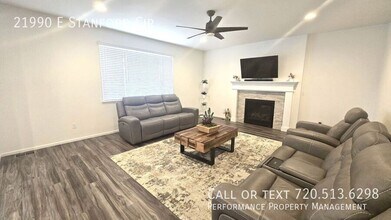 21990 E Stanford Cir in Aurora, CO - Building Photo - Building Photo