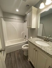 515 Church St, Unit B in Lake Charles, LA - Building Photo - Building Photo