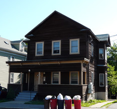 10-12 Mechanic St in Quincy, MA - Foto de edificio - Building Photo