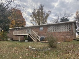 3504 Vicki St in Morristown, TN - Building Photo