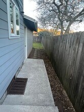 710-712 NE 15th Ave in Camas, WA - Building Photo - Building Photo