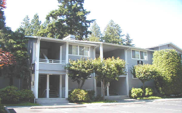 The Esplanade Condominium in Kirkland, WA - Building Photo