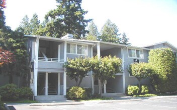 The Esplanade Condominium in Kirkland, WA - Building Photo - Building Photo