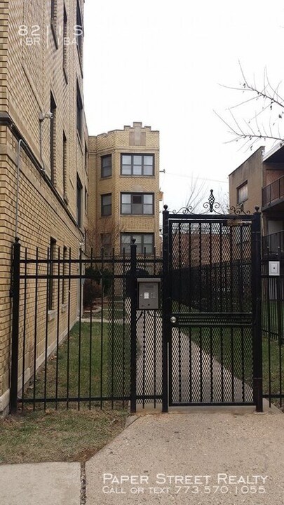 8211 S Ellis Ave-Unit -8211-2E in Chicago, IL - Building Photo