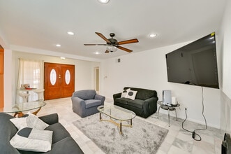 719 Mahogany Dr in El Cajon, CA - Building Photo - Building Photo