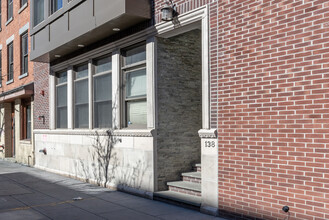 138 Essex St in Jersey City, NJ - Foto de edificio - Building Photo