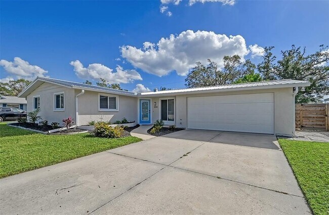 property at 3442 Fairview Dr
