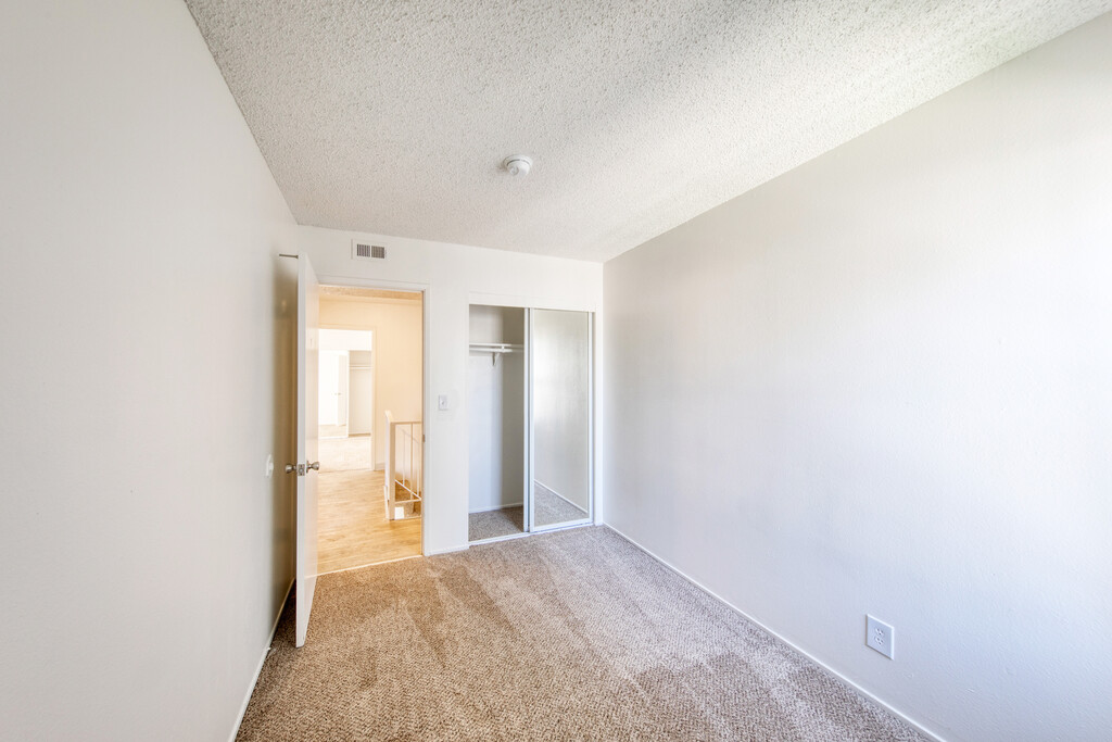 Foxdale Village Apartments in San Jose, CA | ApartmentHomeLiving.com