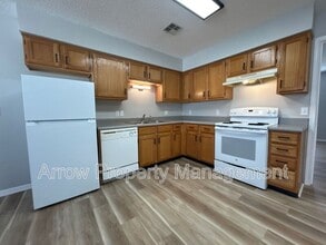 1013 14th St in Wamego, KS - Building Photo - Building Photo