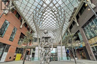 470-2470 Front St W in Toronto, ON - Building Photo - Building Photo