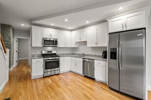 129 Sutherland Rd, Unit 2 in Boston, MA - Building Photo