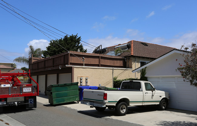 St Malo Apartment in Oceanside, CA - Building Photo - Building Photo