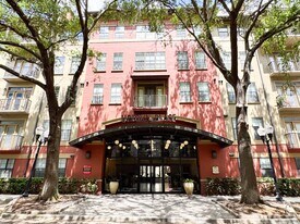 911 N Orange Ave in Orlando, FL - Building Photo