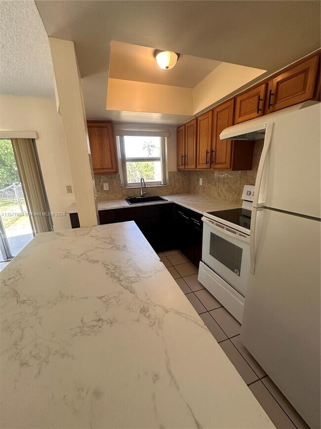 2291 NW 59th Wy, Unit 2291 in Lauderhill, FL - Building Photo - Building Photo