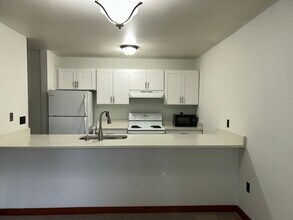 7307 Bainbridge Pl SW in Seattle, WA - Building Photo - Building Photo