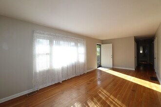501 Westerfield Way in Lexington, KY - Building Photo - Building Photo