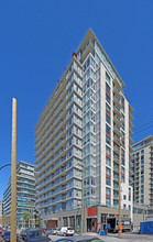 Wall Centre False Creek West in Vancouver, BC - Building Photo - Building Photo