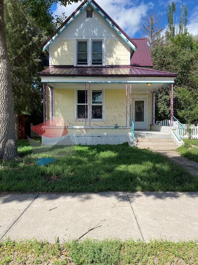property at 113 1/2-311-312 Ross Ave