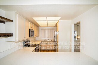 1985 Seawind Way in Oceanside, CA - Building Photo - Building Photo