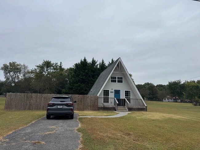 property at 351 Valley View Cir SE