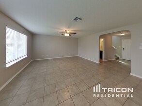 3526 Robin Mdw in San Antonio, TX - Building Photo - Building Photo