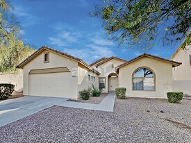 12733 W Rosewood Dr in El Mirage, AZ - Building Photo