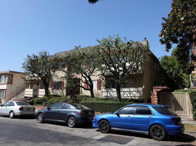 Westgate Avenue Apartments in Los Angeles, CA - Building Photo - Building Photo